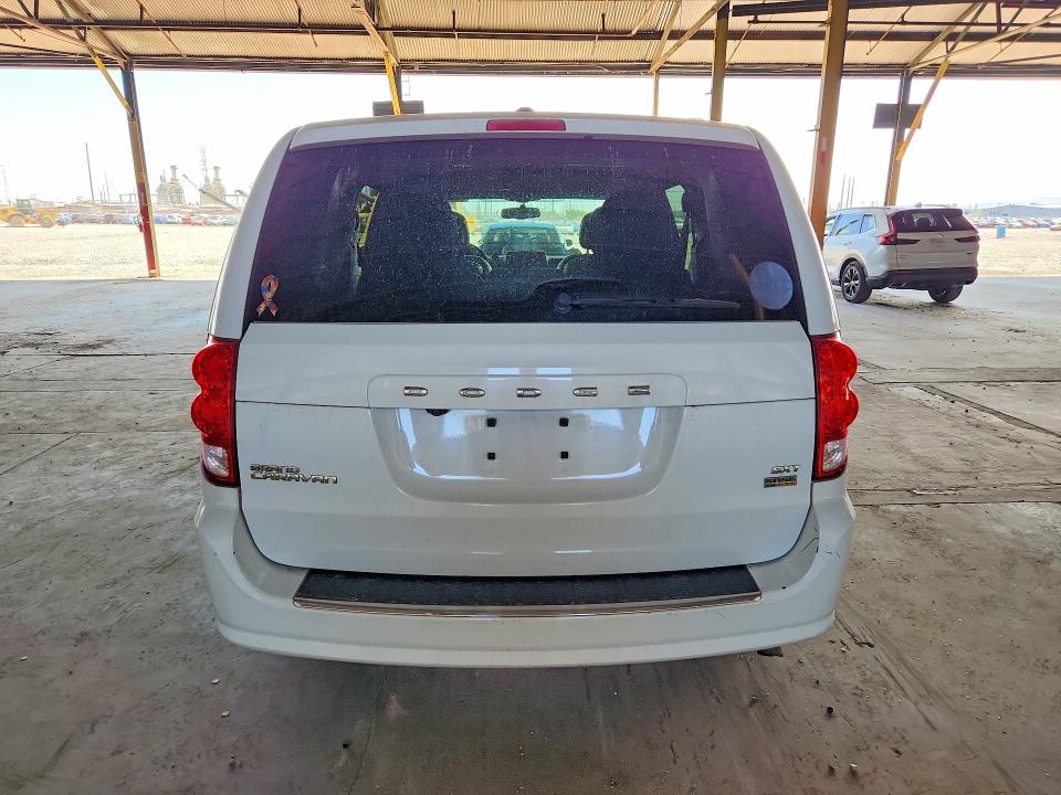 66470926 :رقم المزاد ، 2C4RDGCG7HR735816 vin ، 2017 Dodge Grand Caravan مزاد بيع