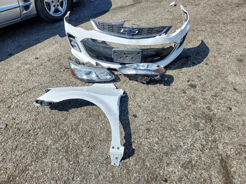 67183266 :رقم المزاد ، 1G1JD6SB1J4125697 vin ، 2018 Chevrolet Sonic مزاد بيع