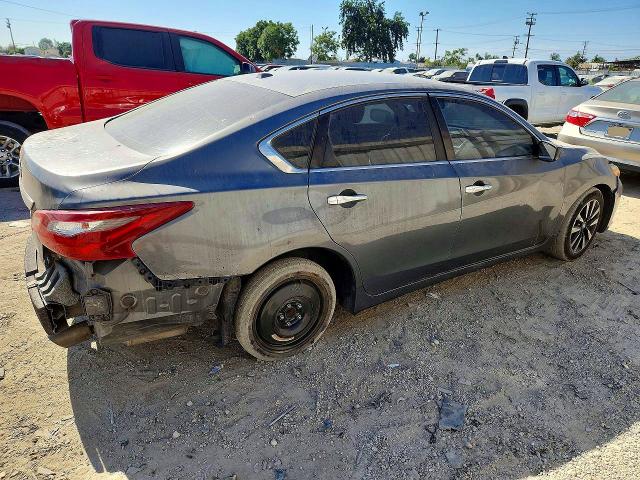 66484156 :رقم المزاد ، 1N4AL3AP3JC267437 vin ، 2018 Nissan Altima مزاد بيع