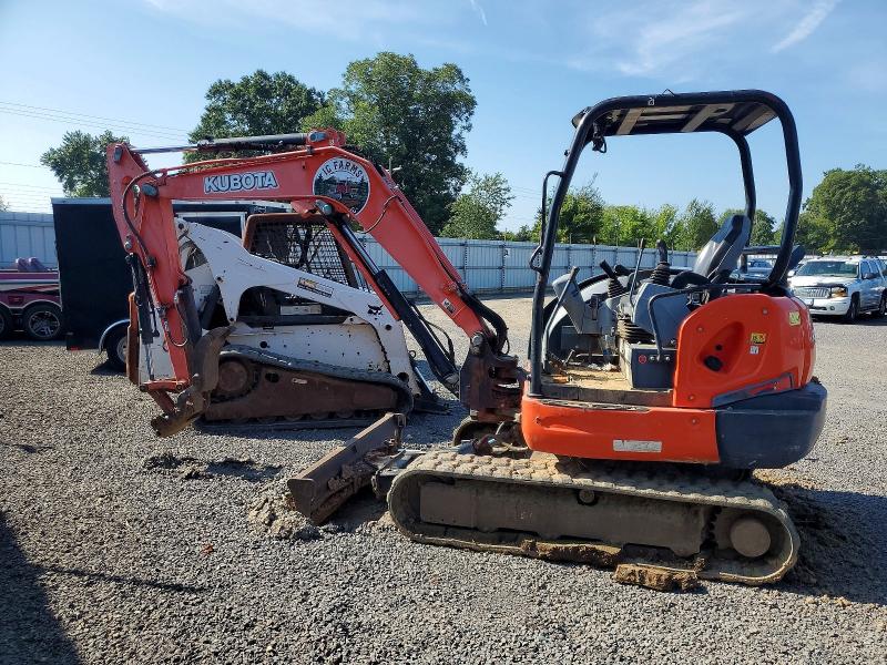 65101586 :رقم المزاد ، JKUK0404V01H23085 vin ، 2015 Kubota Construction Equipment مزاد بيع