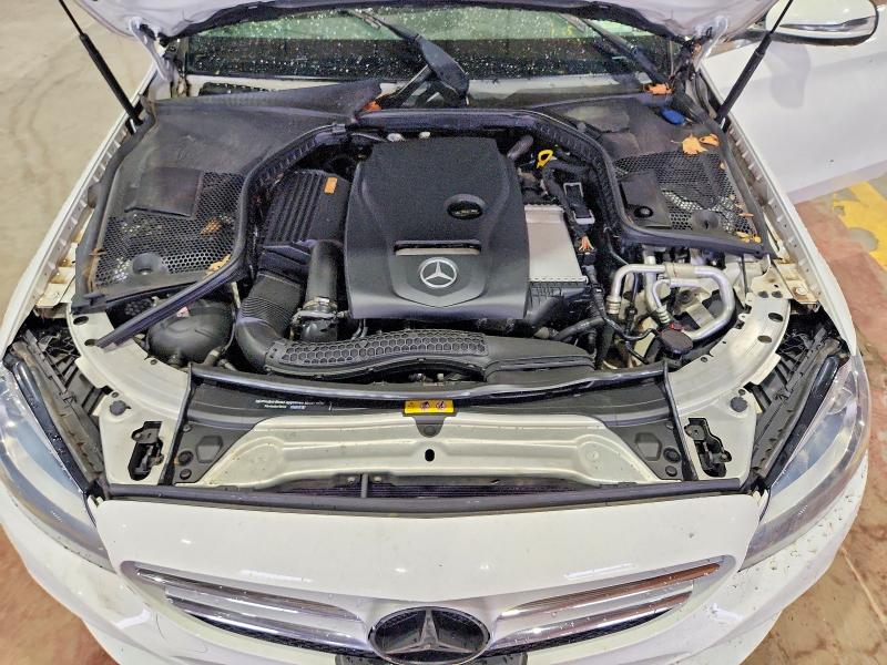 65305206 :رقم المزاد ، 55SWF4KB3HU222462 vin ، 2017 Mercedes-benz C مزاد بيع
