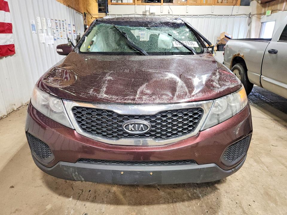63921936 :رقم المزاد ، 5XYKTDA21BG046022 vin ، 2011 Kia Sorento مزاد بيع