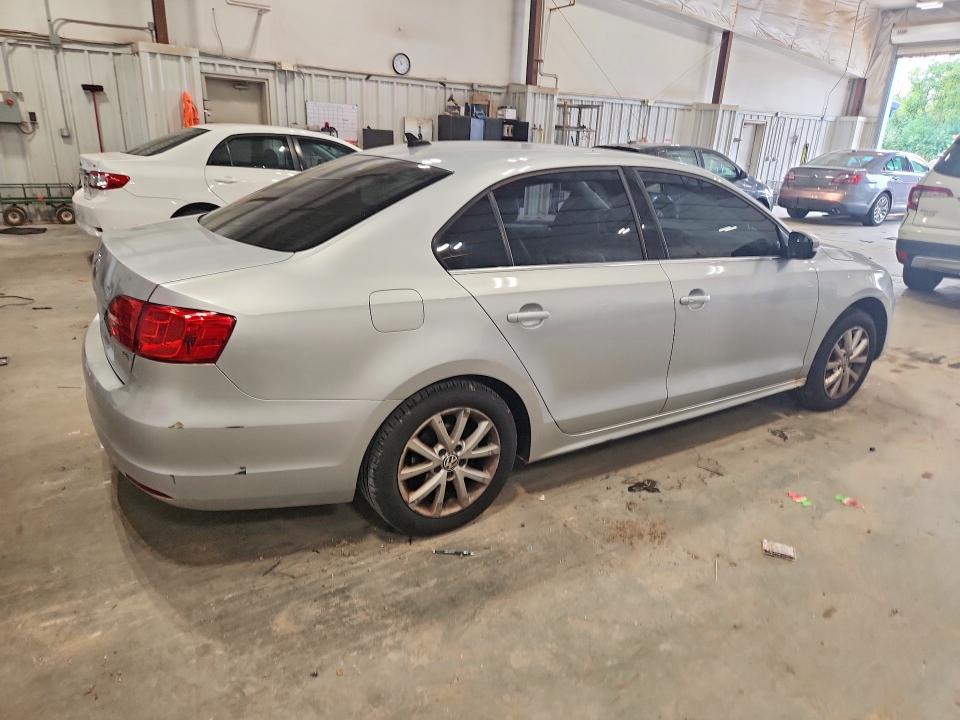64436566 :رقم المزاد ، 3VWD07AJ5EM393464 vin ، 2014 Volkswagen Jetta مزاد بيع