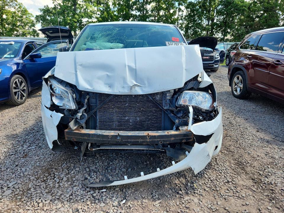 63770276 :رقم المزاد ، 2C4RDGBG1FR613984 vin ، 2015 Dodge Grand Caravan مزاد بيع