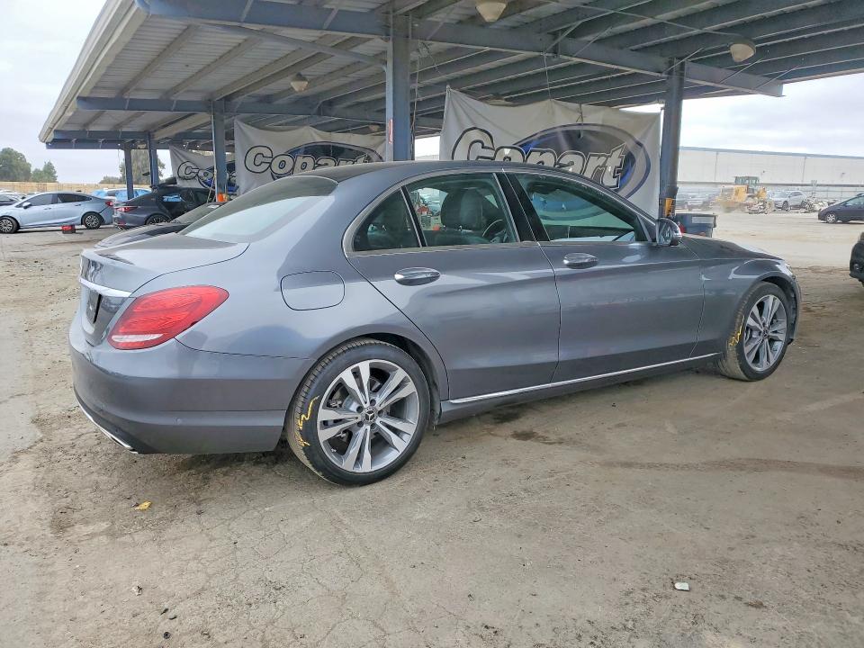 2018 Mercedes-benz C მანქანა იყიდება აუქციონზე, vin: WDDWF4JB9JR409987, აუქციონის ნომერი: 63444026