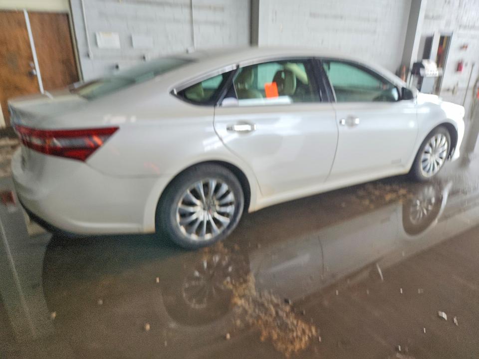 2014 Toyota Avalon Hybrid მანქანა იყიდება აუქციონზე, vin: 4T1BD1EB4EU024178, აუქციონის ნომერი: 63944756