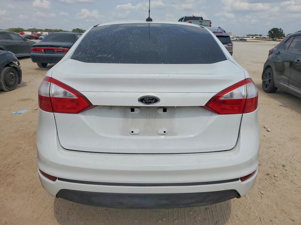 64126206 :رقم المزاد ، 3FADP4AJ9GM104236 vin ، 2016 Ford Fiesta مزاد بيع