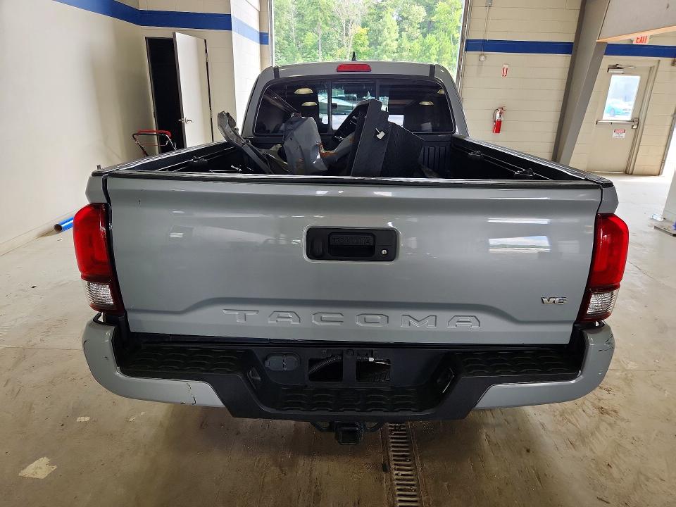 Продаж на аукціоні авто 2018 Toyota Tacoma, vin: 5TFSZ5AN6JX126328, номер лоту: 63659326
