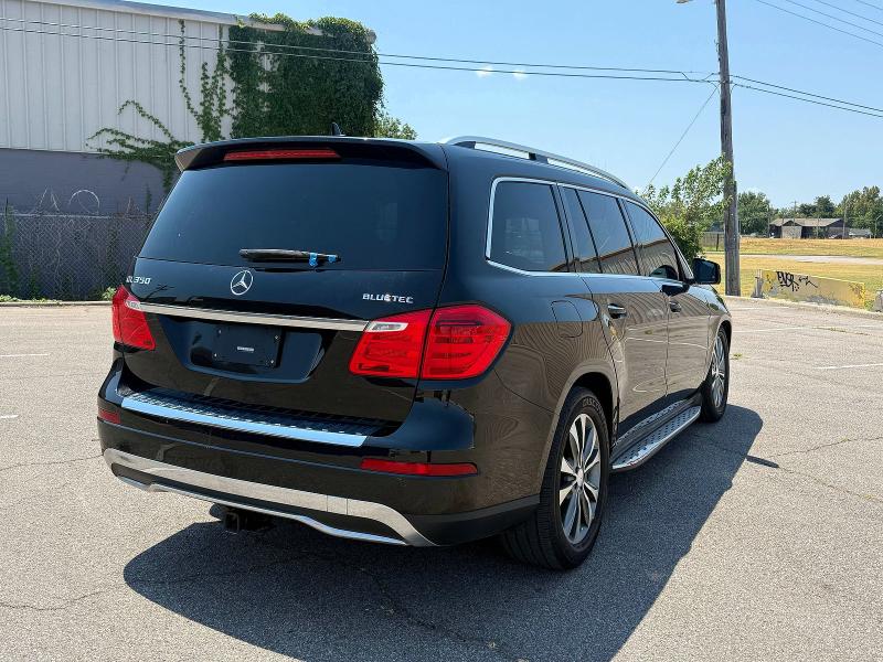 Продаж на аукціоні авто 2016 Mercedes-benz Gl, vin: 4JGDF2EE2GA710727, номер лоту: 64809186
