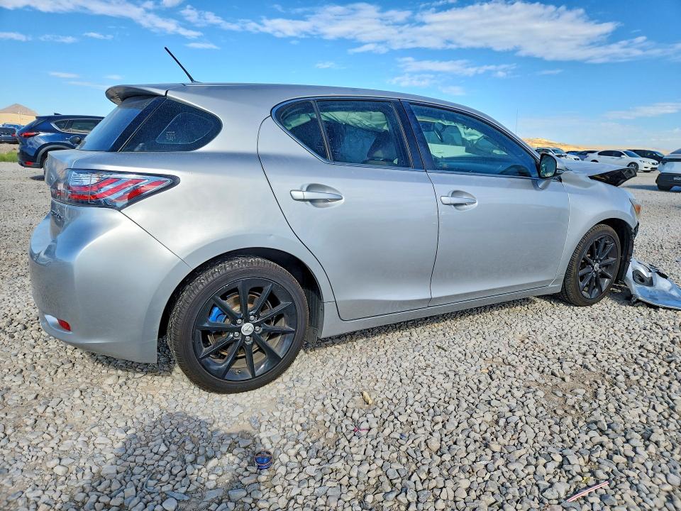 65416926 :رقم المزاد ، JTHKD5BH2B2010869 vin ، 2011 Lexus Ct مزاد بيع