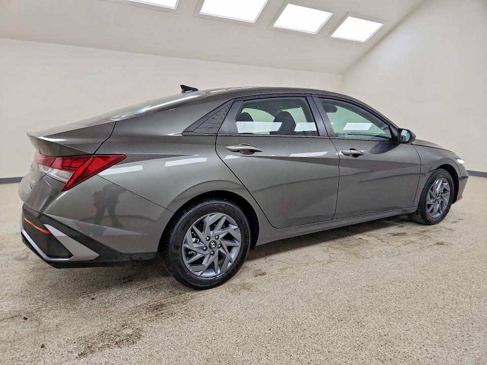 Продаж на аукціоні авто 2026 Hyundai Elantra Hybrid, vin: KMHLM4DJ0TU196879, номер лоту: 63772756