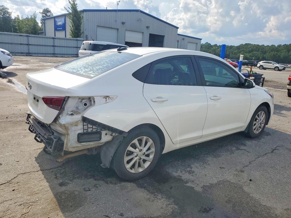 64828356 :رقم المزاد ، 3KPC24A3XJE026699 vin ، 2018 Hyundai Accent مزاد بيع