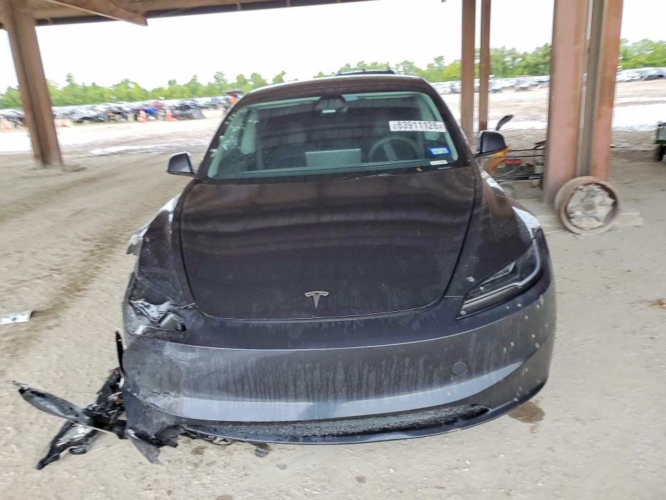 Продажа на аукционе авто 2024 Tesla Model 3, vin: 5YJ3E1EA4RF758895, номер лота: 63911126