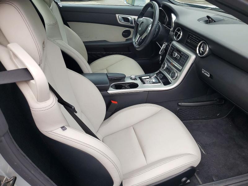Продажа на аукционе авто 2016 Mercedes-benz Slk, vin: WDDPK3JA5GF118348, номер лота: 64291636