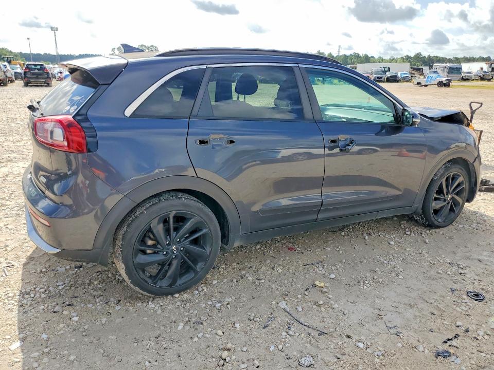 Продаж на аукціоні авто 2018 Kia Niro, vin: KNDCC3LC2J5187595, номер лоту: 64042086