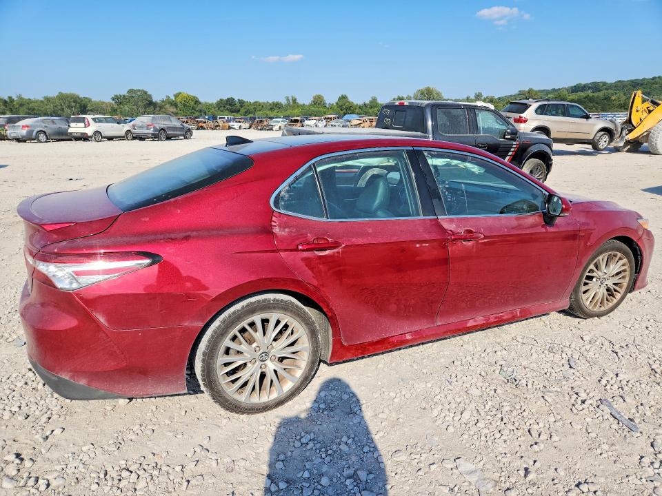 2019 Toyota Camry მანქანა იყიდება აუქციონზე, vin: 4T1B11HK1KU707388, აუქციონის ნომერი: 67346626