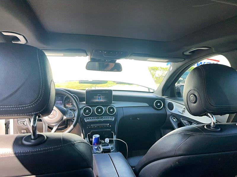 Продажа на аукционе авто 2017 Mercedes-benz C, vin: 55SWF4KB8HU192830, номер лота: 64114286