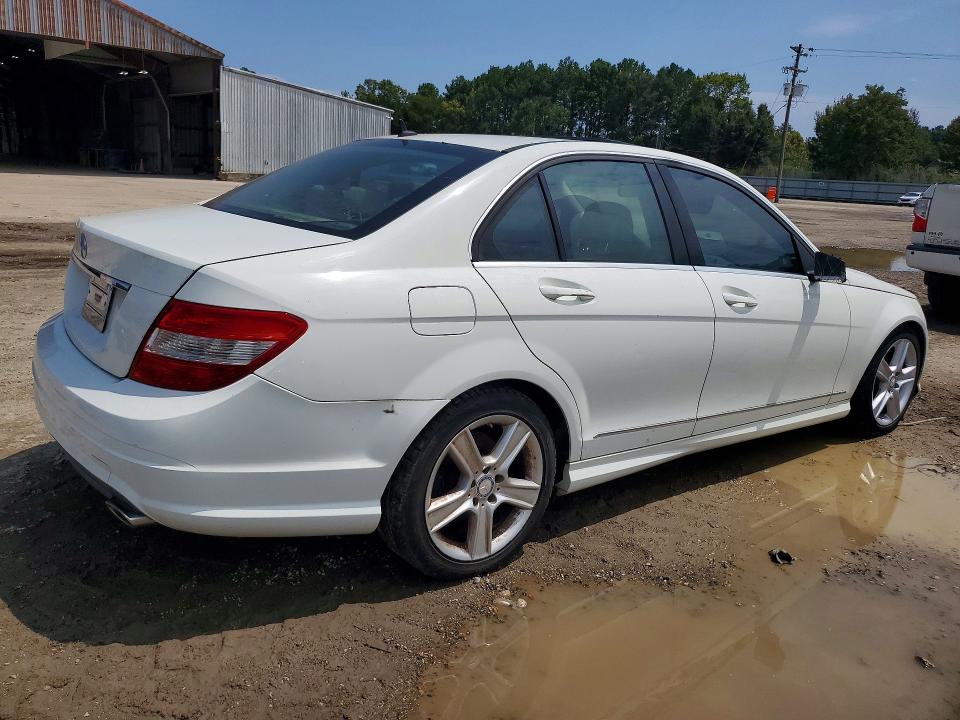 66435866 :رقم المزاد ، WDDGF5EB7AR088391 vin ، 2010 Mercedes-benz C مزاد بيع