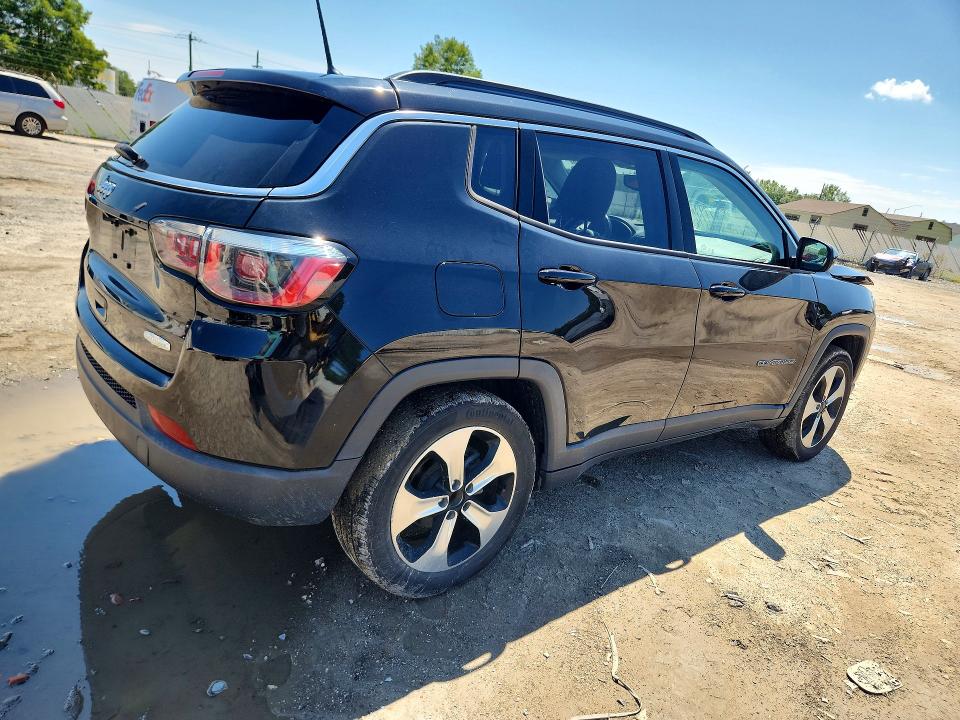 Продаж на аукціоні авто 2018 Jeep Compass, vin: 3C4NJCBB4JT124943, номер лоту: 65903316
