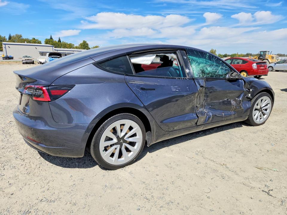 66148636 :رقم المزاد ، 5YJ3E1EB7MF001717 vin ، 2021 Tesla Model 3 مزاد بيع