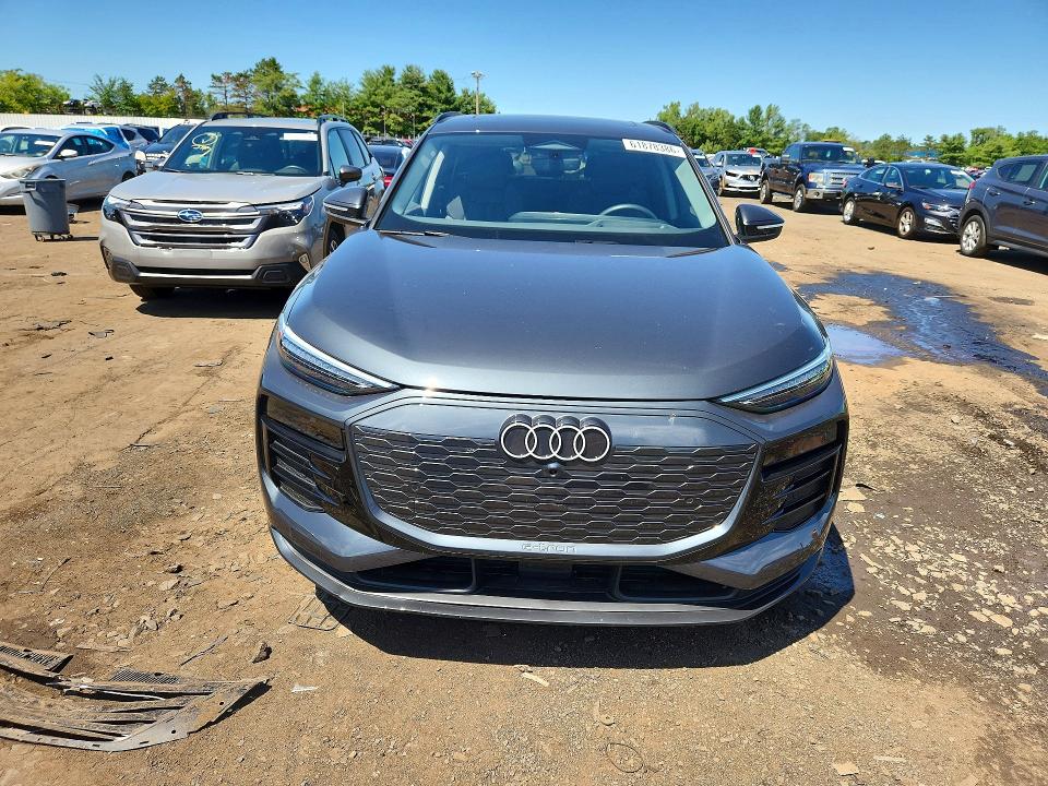 Продажа на аукционе авто 2025 Audi Q6 E-tron, vin: WA124BGF7SA021745, номер лота: 61878386
