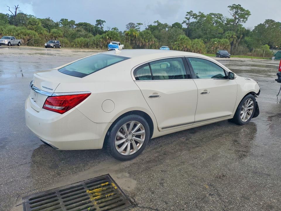 63839636 :رقم المزاد ، 1G4GB5G30EF124274 vin ، 2014 Buick Lacrosse مزاد بيع