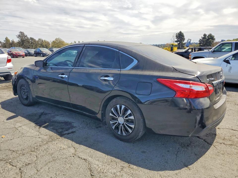 Продажа на аукционе авто 2017 Nissan Altima, vin: 1N4AL3AP1HC493468, номер лота: 66619716