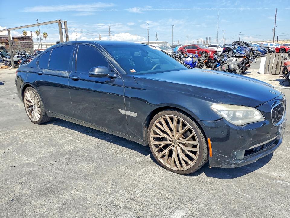 2013 Bmw 740 მანქანა იყიდება აუქციონზე, vin: WBAYA6C54DC995183, აუქციონის ნომერი: 65946616