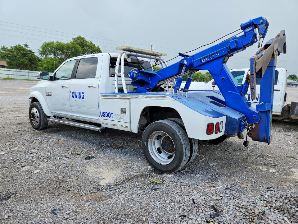 63942686 :رقم المزاد ، 3C7WRNEL7FG551467 vin ، 2015 Ram 5500 مزاد بيع