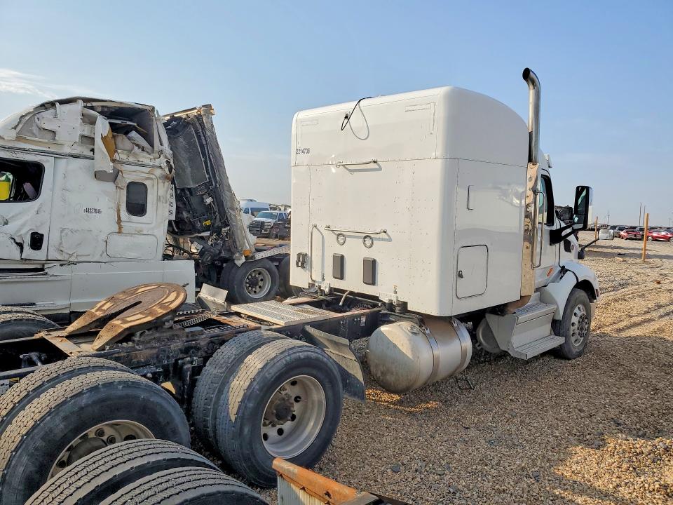 Продаж на аукціоні авто 2018 Peterbilt 579, vin: 1XPBDP9X8JD473711, номер лоту: 63661886