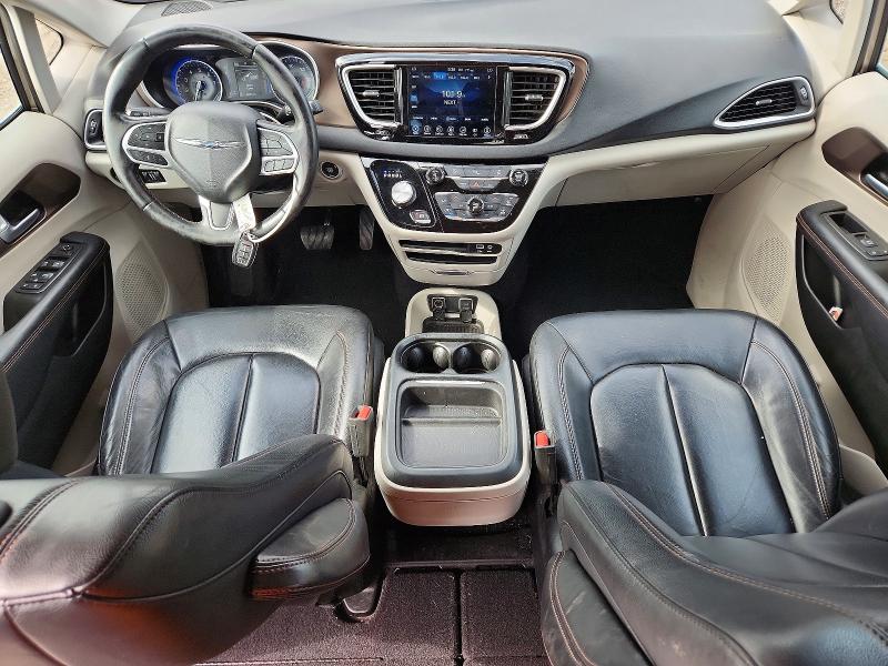 Продаж на аукціоні авто 2017 Chrysler Pacifica, vin: 2C4RC1BG2HR744795, номер лоту: 63679986