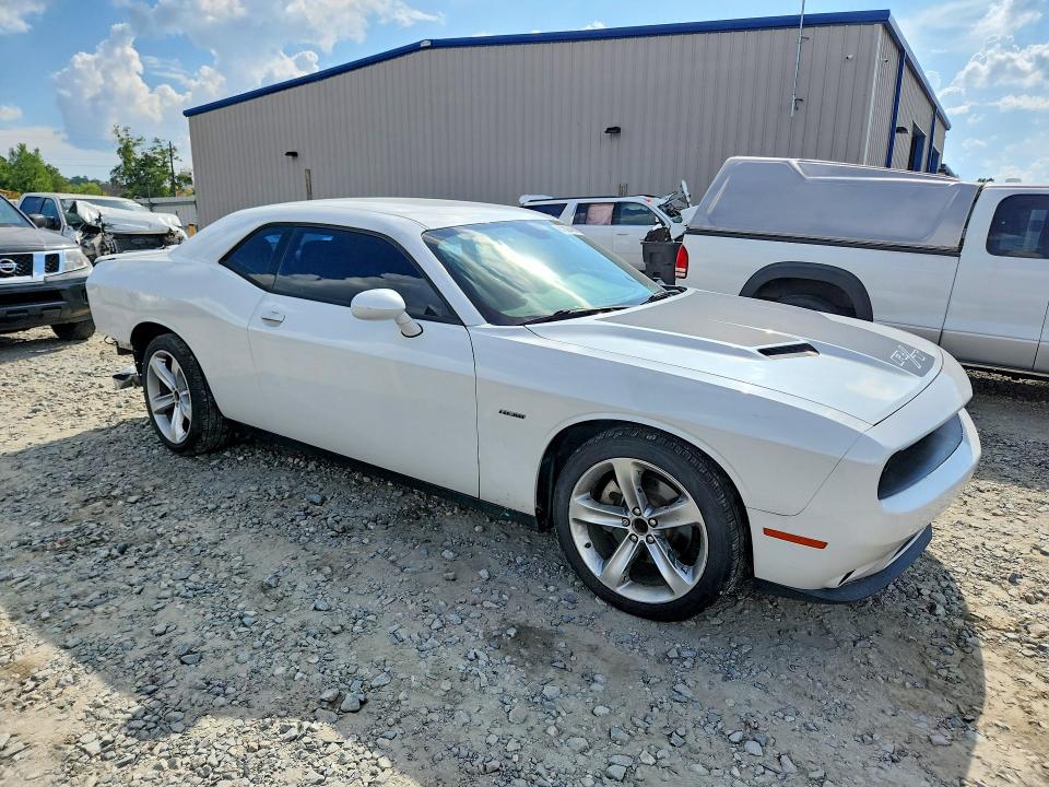 63828466 :رقم المزاد ، 2C3CDZAT3FH702305 vin ، 2015 Dodge Challenger مزاد بيع