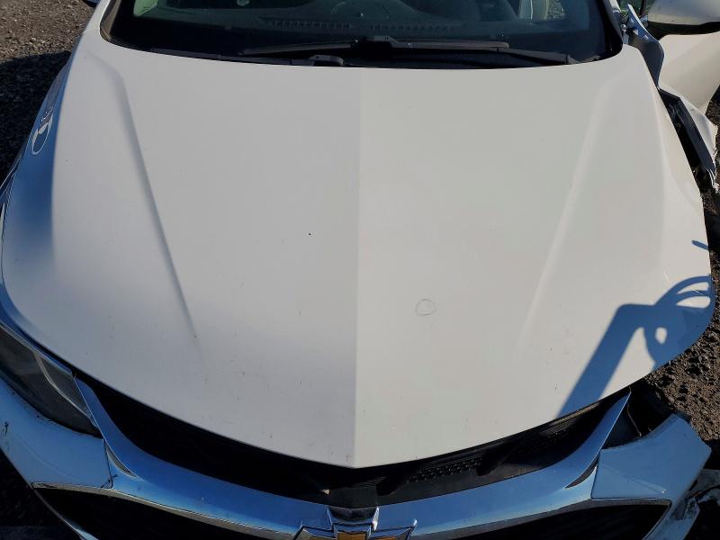 60755076 :رقم المزاد ، 1G1BE5SMXK7122567 vin ، 2019 Chevrolet Cruze مزاد بيع