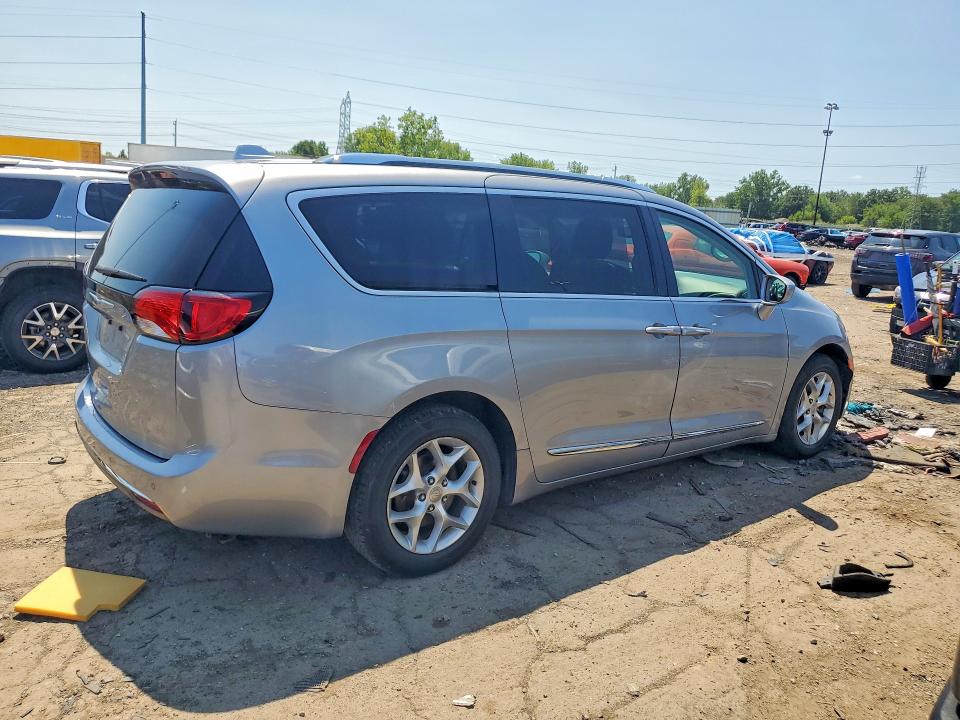 Продажа на аукционе авто 2020 Chrysler Pacifica, vin: 2C4RC1BG2LR115465, номер лота: 62887336