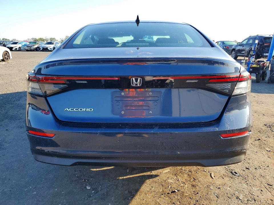 Продажа на аукционе авто 2023 Honda Accord, vin: 1HGCY1F35PA034955, номер лота: 65240386