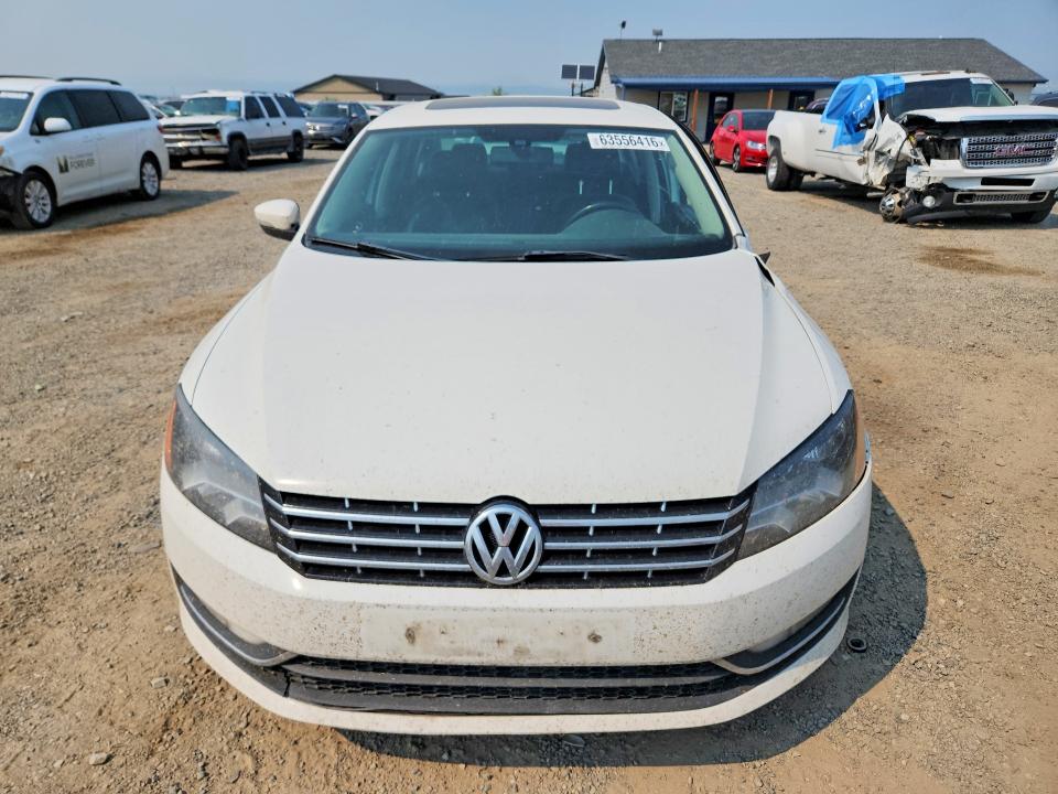 63556416 :رقم المزاد ، 1VWCV7A32FC036955 vin ، 2015 Volkswagen Passat مزاد بيع