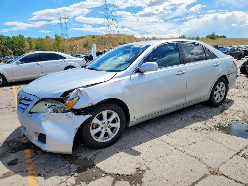 65170906 :رقم المزاد ، 4T1BF3EK6BU138104 vin ، 2011 Toyota Camry مزاد بيع