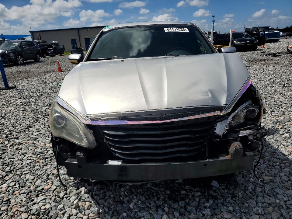 64451636 :رقم المزاد ، 1C3CCBCG4DN706488 vin ، 2013 Chrysler 200 مزاد بيع