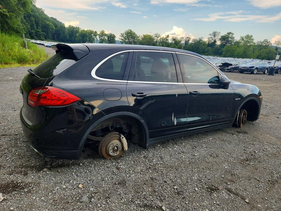 Продаж на аукціоні авто 2012 Porsche Cayenne, vin: WP1AE2A26CLA93688, номер лоту: 64133286