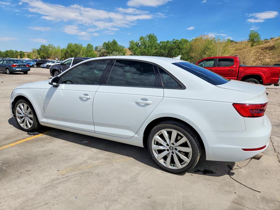 65300216 :رقم المزاد ، WAUANAF4XHN031449 vin ، 2017 Audi A4 مزاد بيع