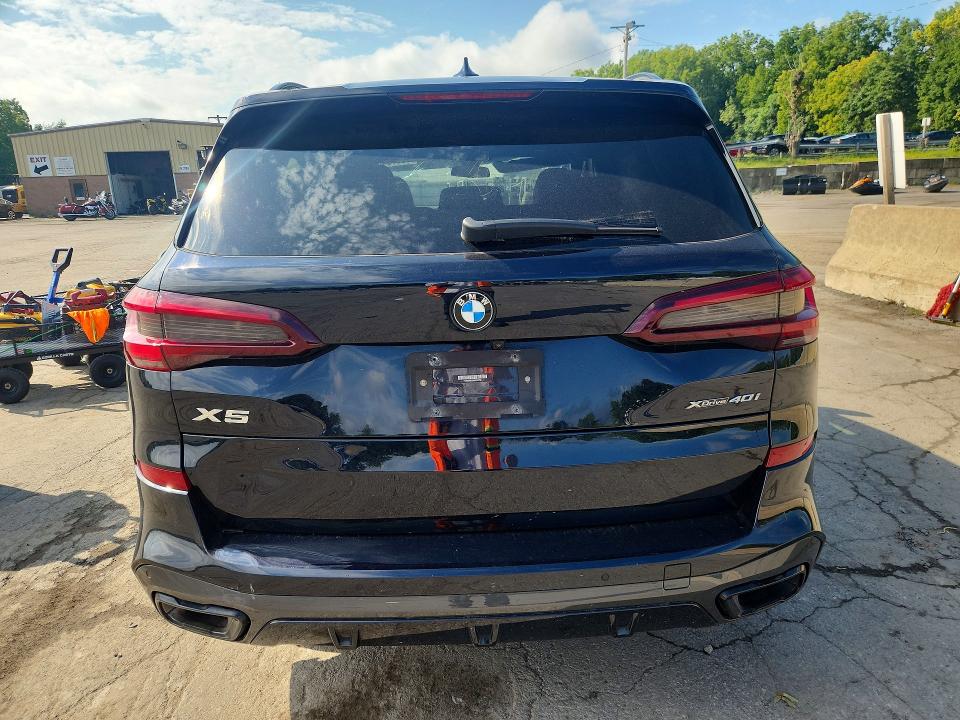 65379486 :رقم المزاد ، 5UXCR6C00M9G29732 vin ، 2021 Bmw X5 مزاد بيع
