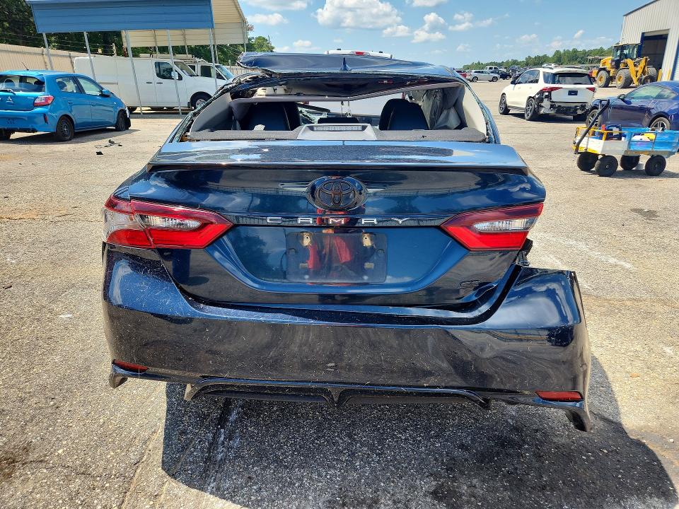 Продаж на аукціоні авто 2021 Toyota Camry, vin: 4T1G11AK0MU549791, номер лоту: 63674026