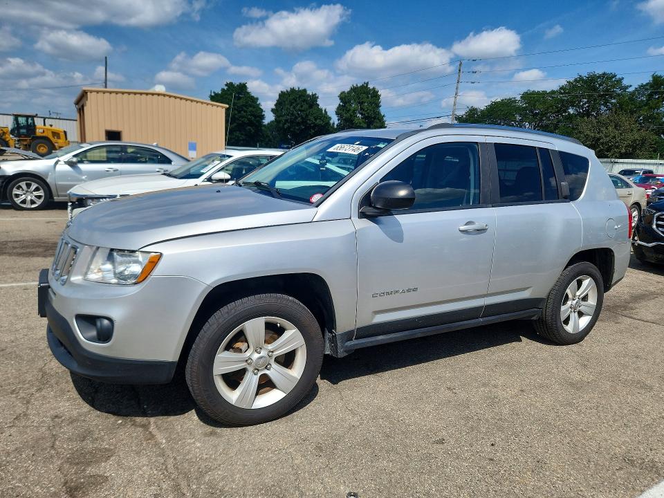 2012 Jeep Compass მანქანა იყიდება აუქციონზე, vin: 1C4NJDBB5CD562644, აუქციონის ნომერი: 65673146