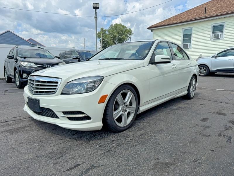65328816 :رقم المزاد ، WDDGF8BB5BR174242 vin ، 2011 Mercedes-benz C مزاد بيع