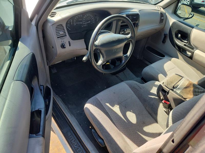 64840716 :رقم المزاد ، 4F4YR16V7YTM28389 vin ، 2000 Mazda B3000 مزاد بيع