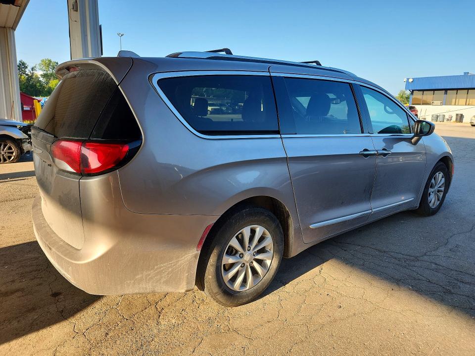 Продаж на аукціоні авто 2018 Chrysler Pacifica, vin: 2C4RC1BG5JR154094, номер лоту: 65512946