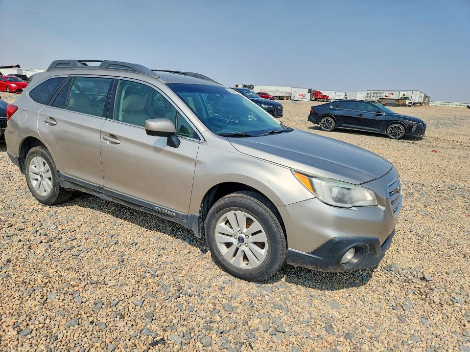 63528986 :رقم المزاد ، 4S4BSACC0F3266832 vin ، 2015 Subaru Outback مزاد بيع