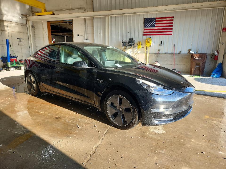 Продаж на аукціоні авто 2022 Tesla Model 3, vin: 5YJ3E1EA4NF372357, номер лоту: 63696286
