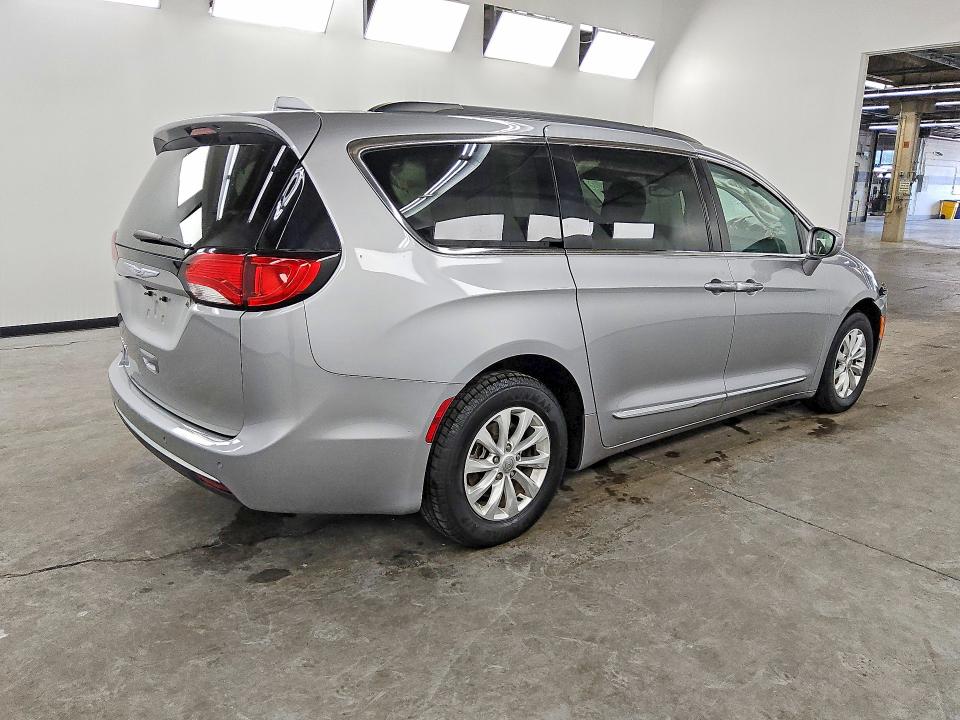 Aukcja sprzedaży 2017 Chrysler Pacifica, vin: 2C4RC1BG0HR747436, numer aukcji: 65029536