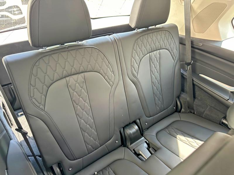 64066016 :رقم المزاد ، 5UX23EM07S9Y27594 vin ، 2025 Bmw X7 مزاد بيع